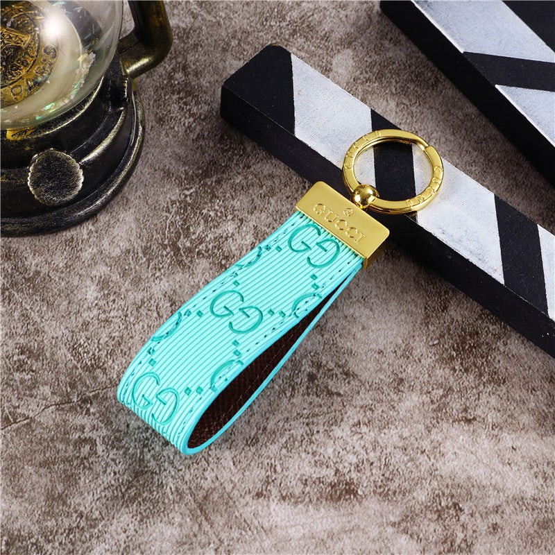 Chic GG Keychain - High-End Accessory for a Touch of Elegance